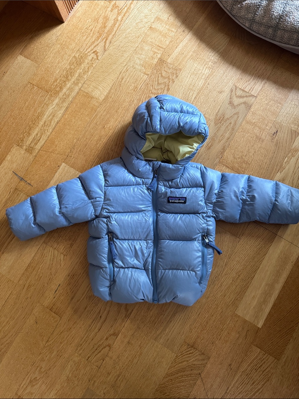 Patagonia Hi-Loft Down Sweater hoody Jacket light blue 12-18 months